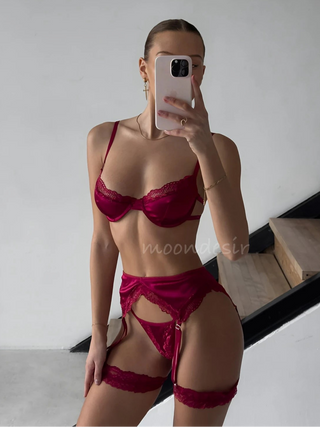 Diana Cherry Premium Jartiyer Set